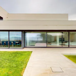 https://see-and-sea.basquecountryhotels.org